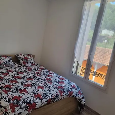 , Cure Au 1er étage 2 Nuits Minimum Apartamento Cransac